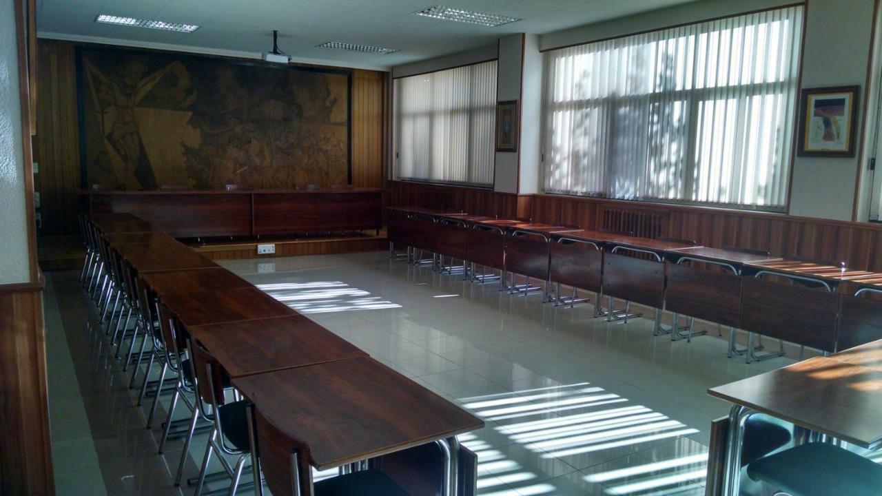 Centro San Viator Hostel Βαγιαδολίδ Εξωτερικό φωτογραφία